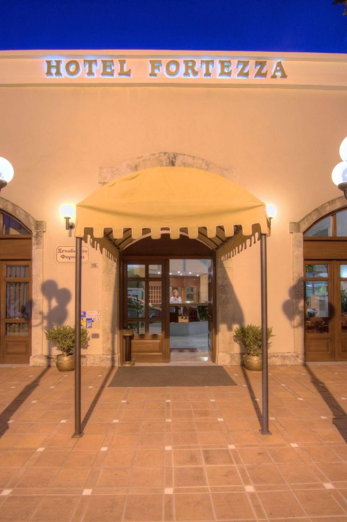Fortezza Hotel Ретимно Екстериор снимка